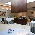 Parizzi Suites&restaurant Aparthotel 4*