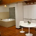 Aparthotel Parizzi Suites&restaurant 4*