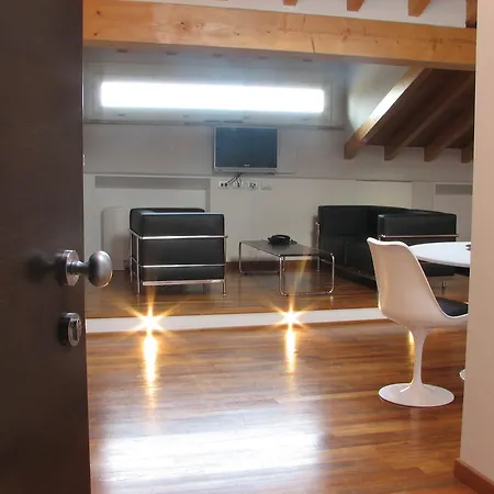Parizzi Suites&studio Restaurant Aparthotel