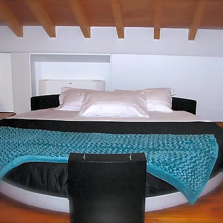 Aparthotel Parizzi Suites&studio Restaurant Parma