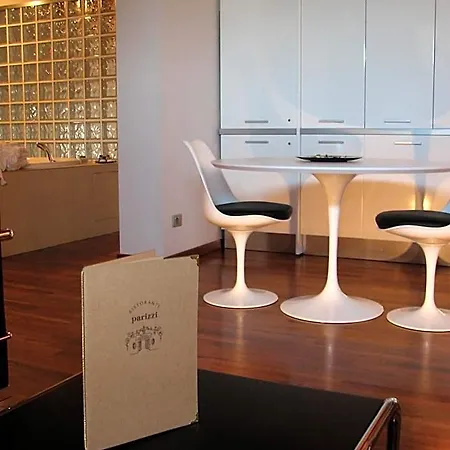 Parizzi Suites&studio Restaurant Aparthotel Parma