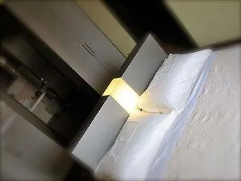 公寓式酒店 Parizzi & Restaurant