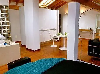 Aparthotel Parizzi Suites&studio Restaurant Parma