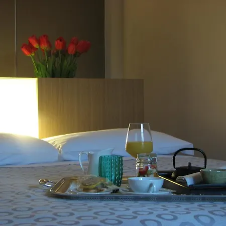 Parizzi Suites&studio Restaurant 아파트호텔 4*