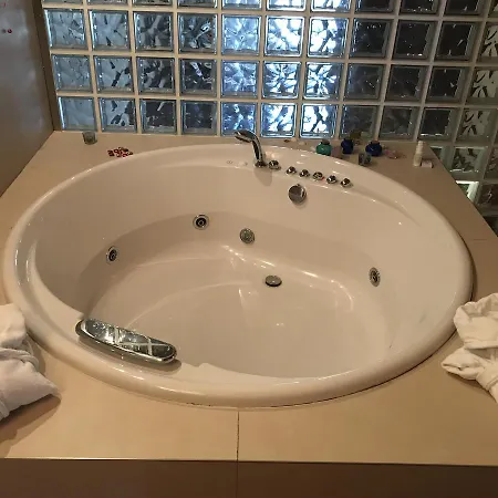 Parizzi Suites&studio Restaurant 4* Parma