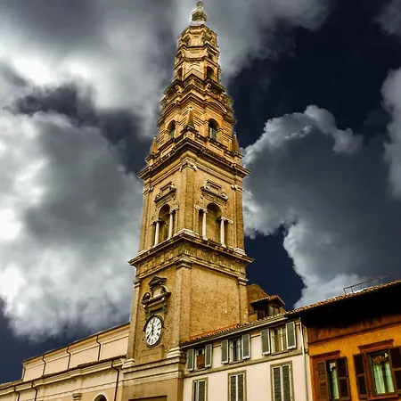 Parizzi & Restaurant شقة فندقية 4*