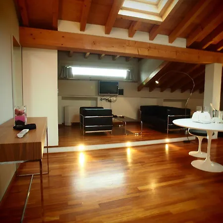 Parizzi Suites&Studio Restaurant Aparthotel 4*