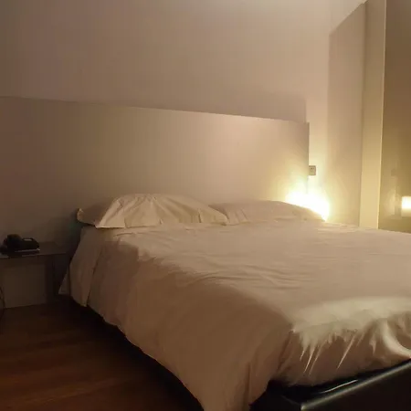 公寓式酒店 Parizzi & Restaurant