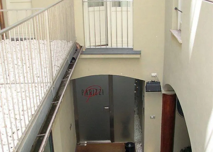 Parizzi Suites&Studio Restaurant 4*