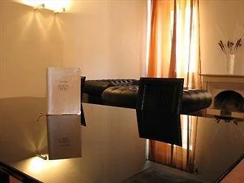 Parizzi Suites&Studio Restaurant 4* Parma