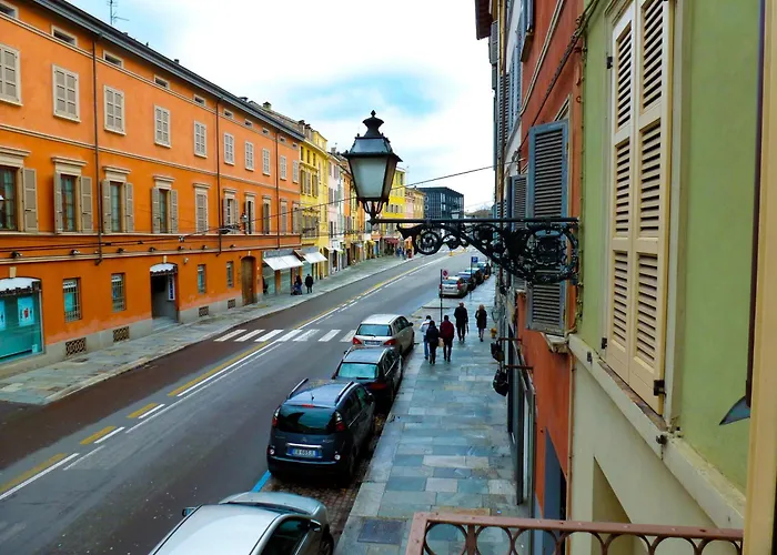 Parizzi Suites&Studio Restaurant 4*