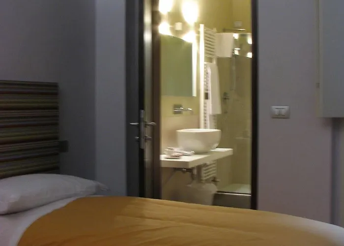 Parizzi Suites&Studio Restaurant 4* Parma